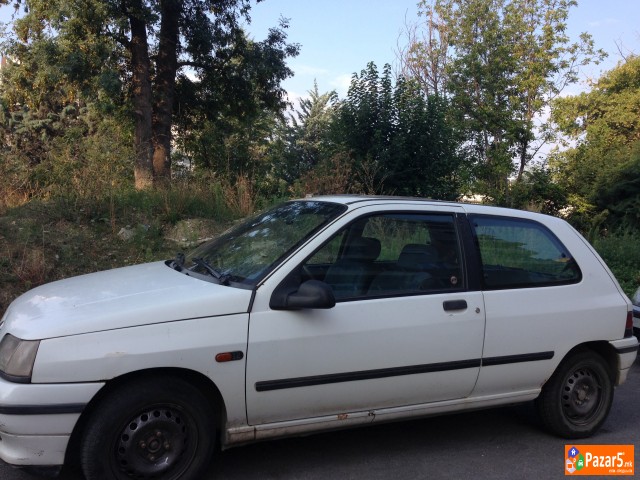продавам renault clio