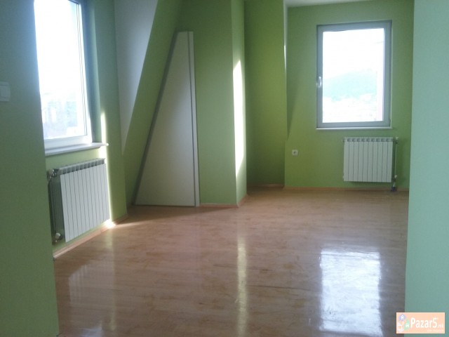 Се продава Стан новоградба од 111m2,кај Млечен