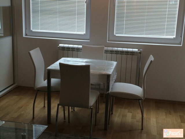 Nov Moderen Stan Vo Leptokarija