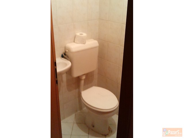 Povolno Izdavam Prazen Stan, K. Voda