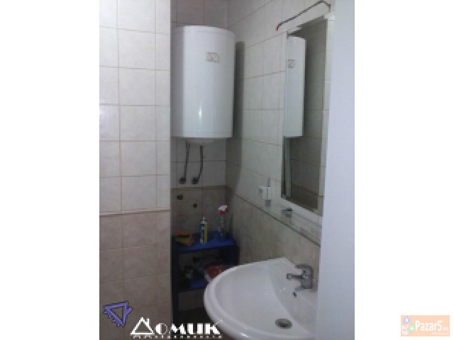 Domik Izdava Deloven Prostor Vo Centar