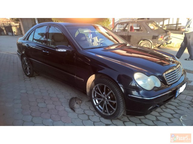 Mercedes C220 