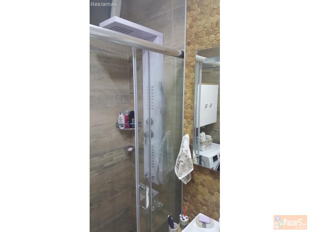 Luksuzno Opremen Stan Vo Centar / Banes Luksoze Ne