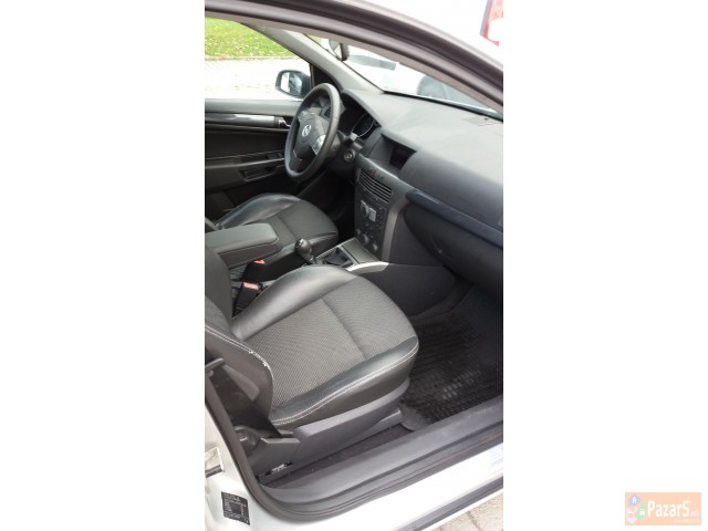 Opel Astra 1.7 Cosmo Full Oprema