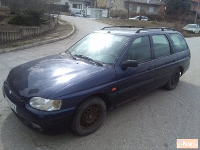 Prodavam Ford Escort 1.8 Obicen Dizel