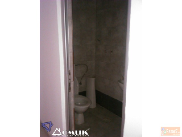 Domik Izdava Ekskluziven Dukan Vo Centar