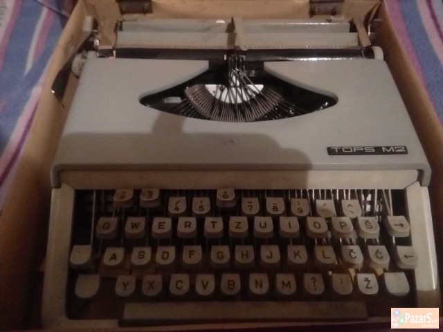Se Prodava Masina Za Pisuvanje Stara Marka Tops M2