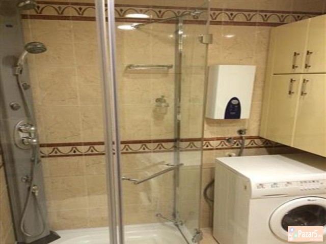 Se Izdava Trosoben Stan Vo Aerodrom