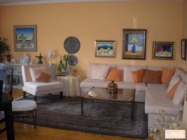 Se Izdava Cetvorosoben Stan Vo Aerodrom