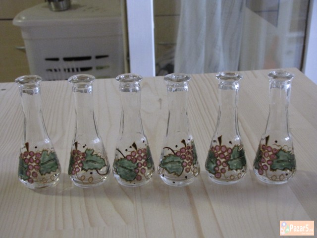 Рачно цртани чаши, готови и по нарачка