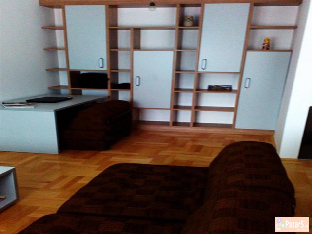 Se Izdava Dvosoben Stan Vo Crnice