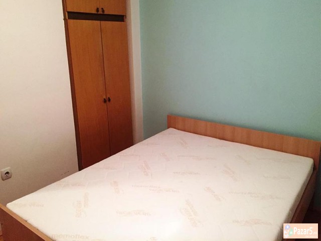 Se Izdava Dvosoben Stan Vo Centar