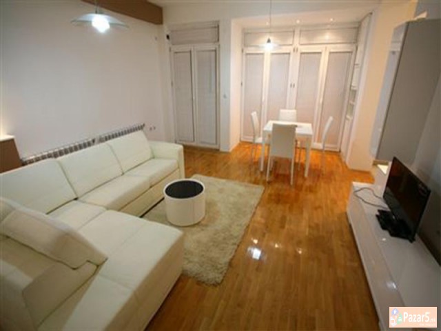 Se Izdava Nov Trosoben Stan Vo Debar Maalo