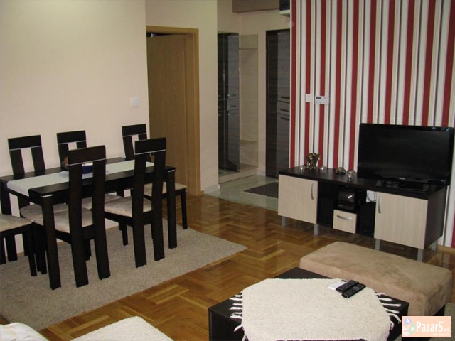 Se Iznajmuva Dvosoben Stan Vo Debar Maalo