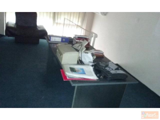 ПРОДАВАМ ДЕЛОВЕН ПРОСТОР