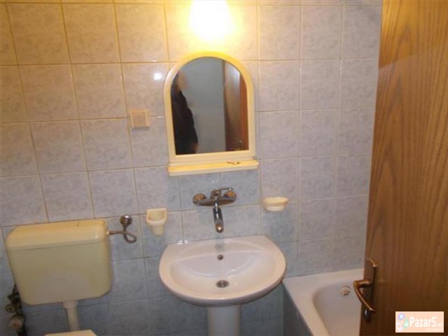 Se Izdava Prazen Stan Vo Hrom