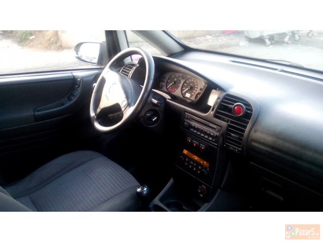 Opel Zafira 2.2.dizell 2003.g