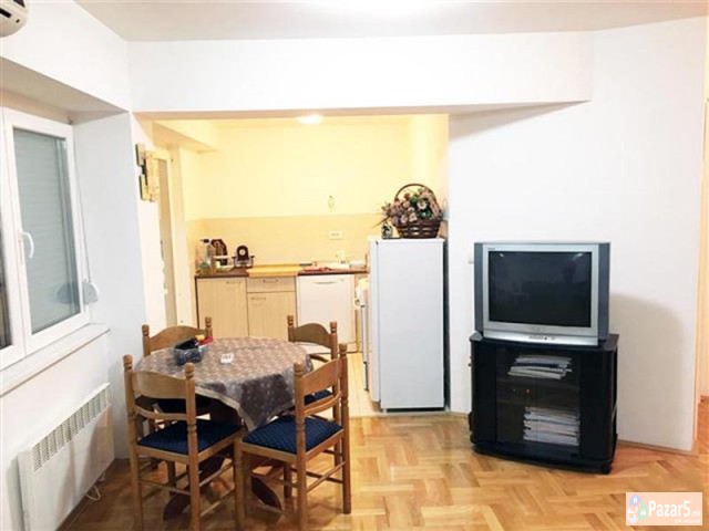 СЕ ИЗДАВА ДВОСОБЕН СТАН НАД ДРЖАВНА БОЛНИЦА