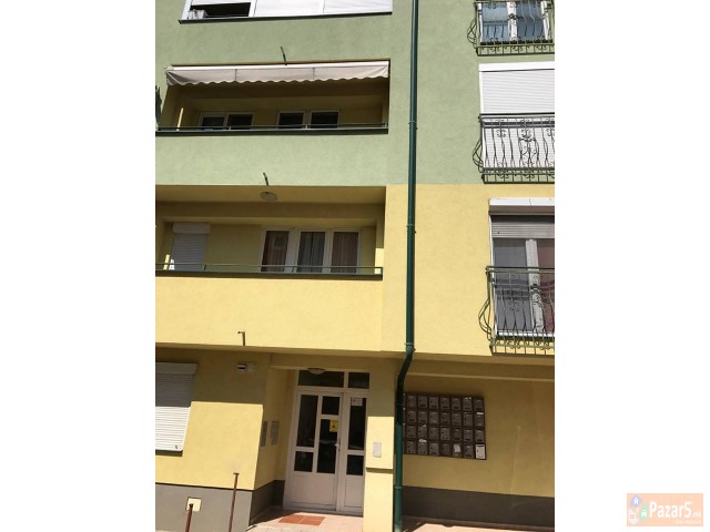 ГАРСОЊЕРА ПОЗАДИ ХОТЕЛ РОЈАЛ ОХРИД