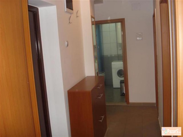 СЕ ИЗДАВА ДВОСОБЕН СТАН ВО КИСЕЛА ВОДА