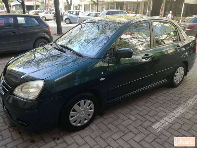 Odlicen Ekonomicen Familijaren Avtomobil !