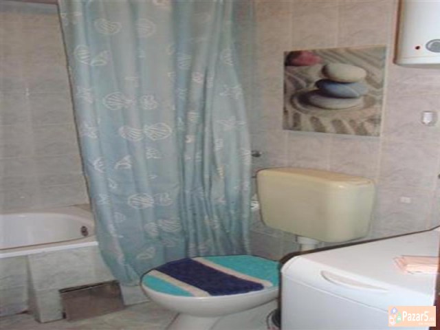 СЕ ИЗДАВА ДВОСОБЕН СТАН ВО МИЧУРИН