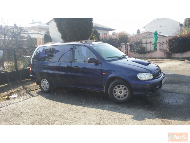 Se Prodava Kia Carnival 2.9 