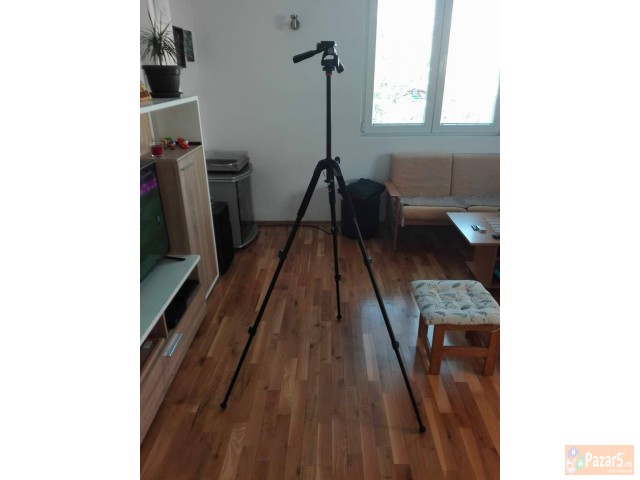 Nikon D80 So Mnogu Oprema