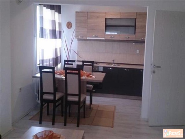 Se Iznajmuva Dvosoben Stan Vo Centar