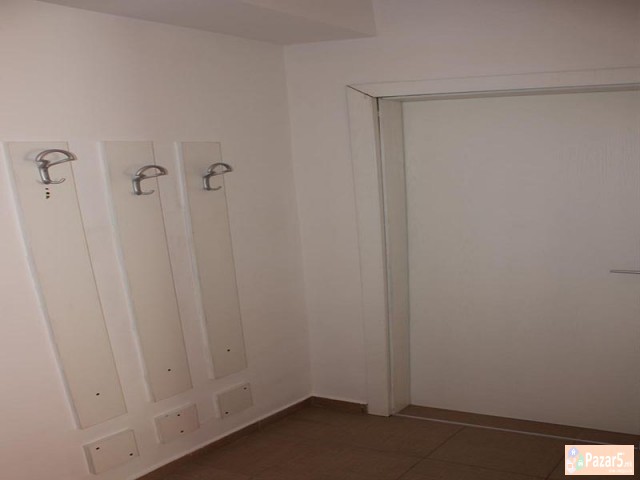 СЕ ИЗДАВА ДВОСОБЕН СТАН ВО НОВО ЛИСИЧЕ