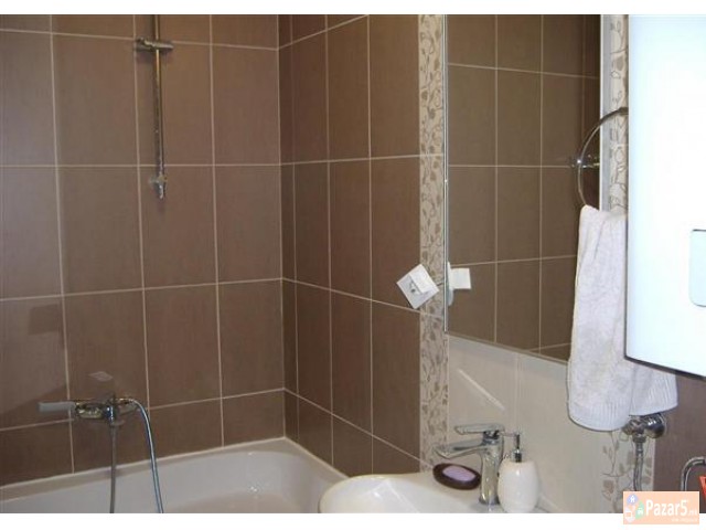 Се изнајмува луксузен стан 107м2 во Црниче