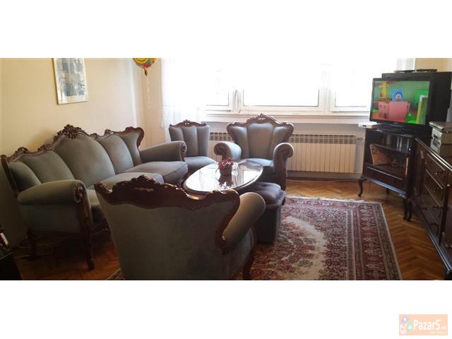 Се изнајмува наместен стан во Аеродром од 90 м2