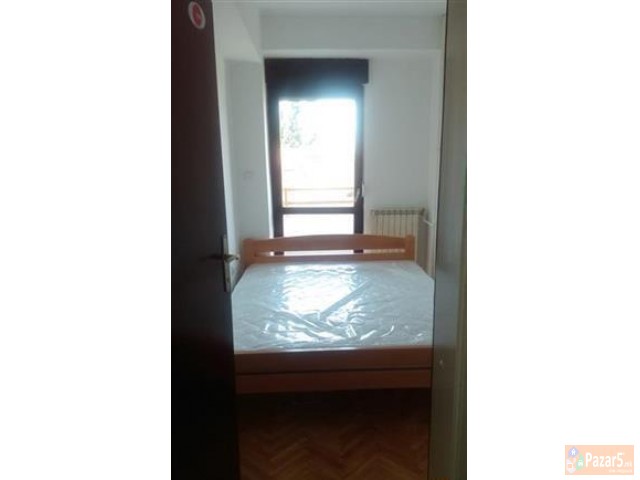 Се изнајмува стан 50м2 на ул.Ленинова