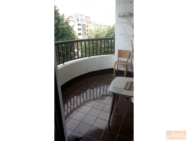 Се изнајмува 60м2 стан до Универзална сала