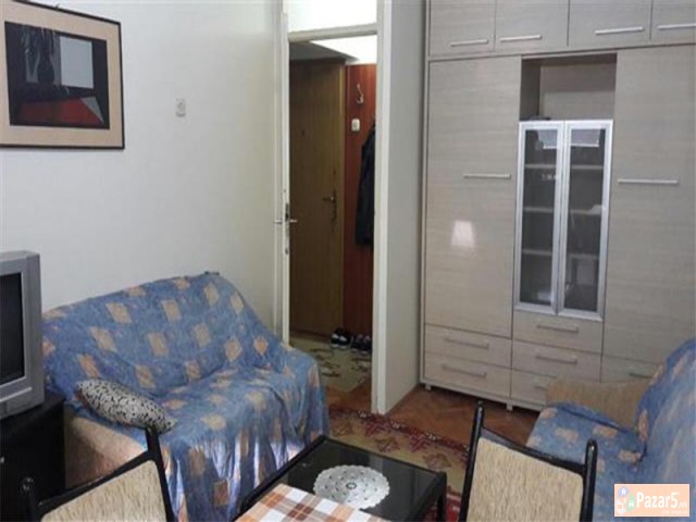 Se Iznajmuva Dvosoben Stan Vo Karposh 3