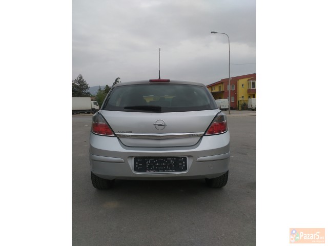 Opel Astra 1.7cdti Mnogu Socuvano
