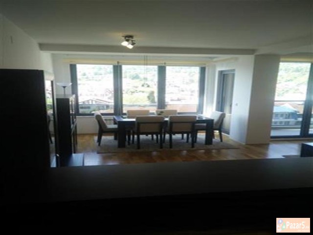 СЕ ИЗДАВА НЕВСЕЛУВАН ТРОСОБЕН СТАН ВО КАПИШТЕЦ