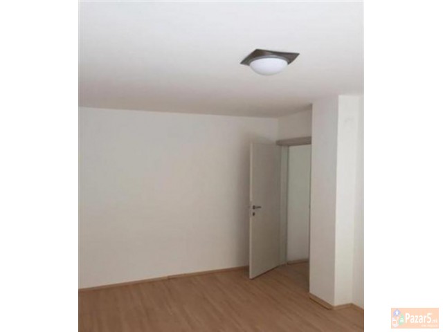 Се продава реновиран стан 46м2 во Карпош 2