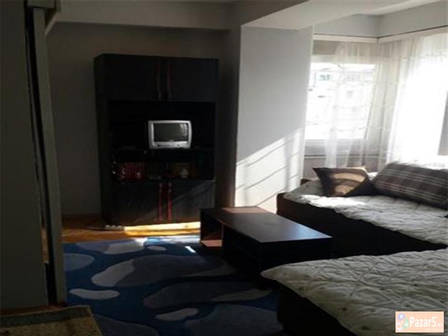 СЕ ИЗДАВА ДВОСОБЕН СТАН ВО АЕРОДРОМ