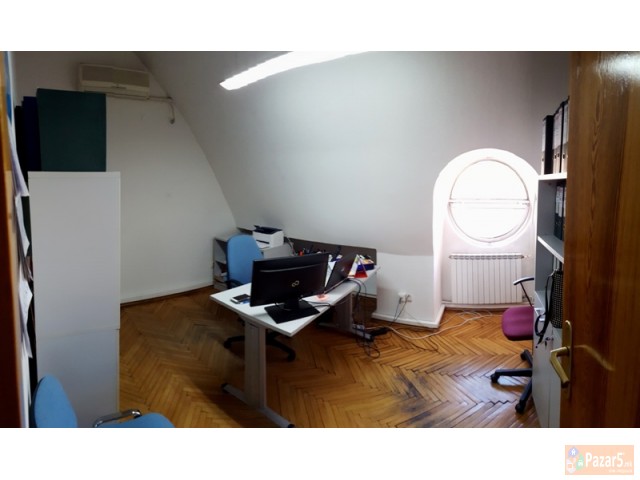 Се изнајмува деловен простор 204м2 над Црвен Крст