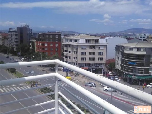 СЕ ИЗДАВА ПРАЗЕН СТАН ЗА КАНЦЕЛАРИИ КАЈ ЛЕОНТИЧ