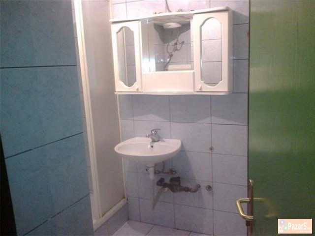 СЕ ИЗДАВА ПРАЗЕН СТАН ЗА КАНЦЕЛАРИЈА ВО ДЕБАР МААЛ