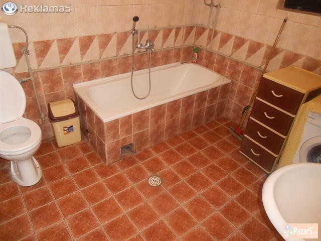 Izdavam Sobi Vo Ohrid!!!