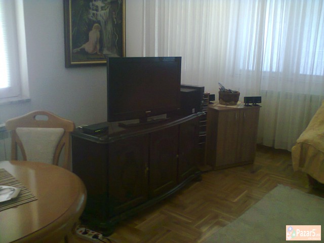 Se Izdava Dvosoben Stan Crnice Nad Drzavna Bolnica