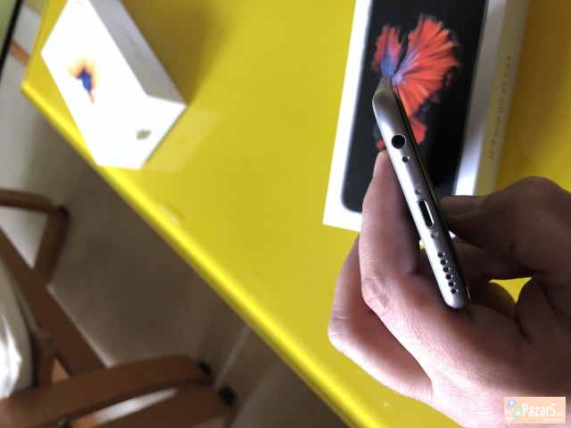 се продава Iphone 6s Space Grey