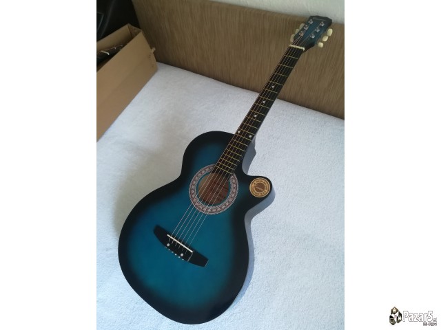 Novi Akusticni Gitari / Gitara