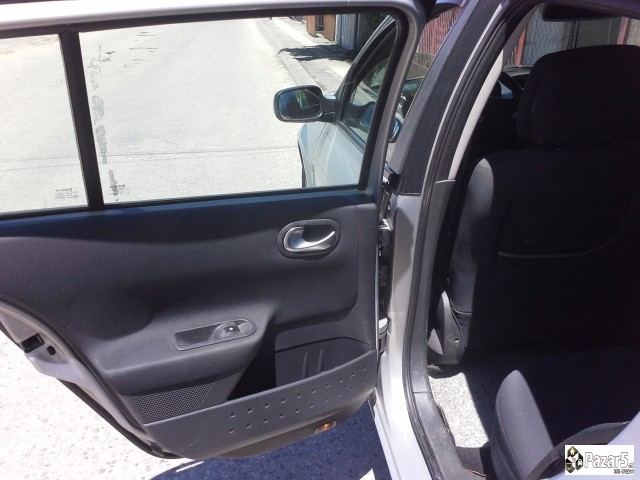 СЕ ПРОДАВА РЕНО МЕГАН 1,9 Dci-ИТНО