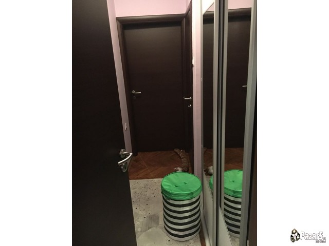 Се продава трособен стан во Аеродром