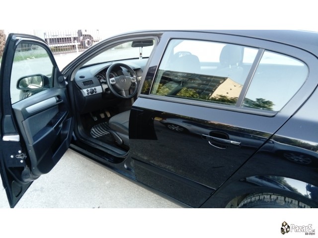 Opel Astra H 1.7cdti 2005год. сервисирана