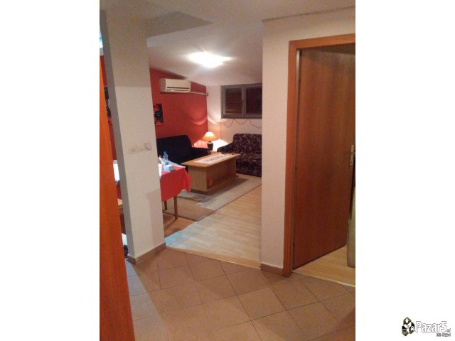 СЕ ИЗДАВА СТАН ВО АВТОКОМАНДА